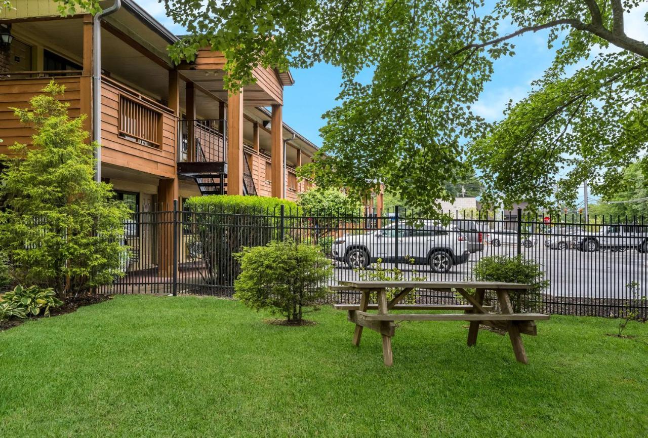 Surestay Plus By Best Western Woodbury Inn Exterior foto