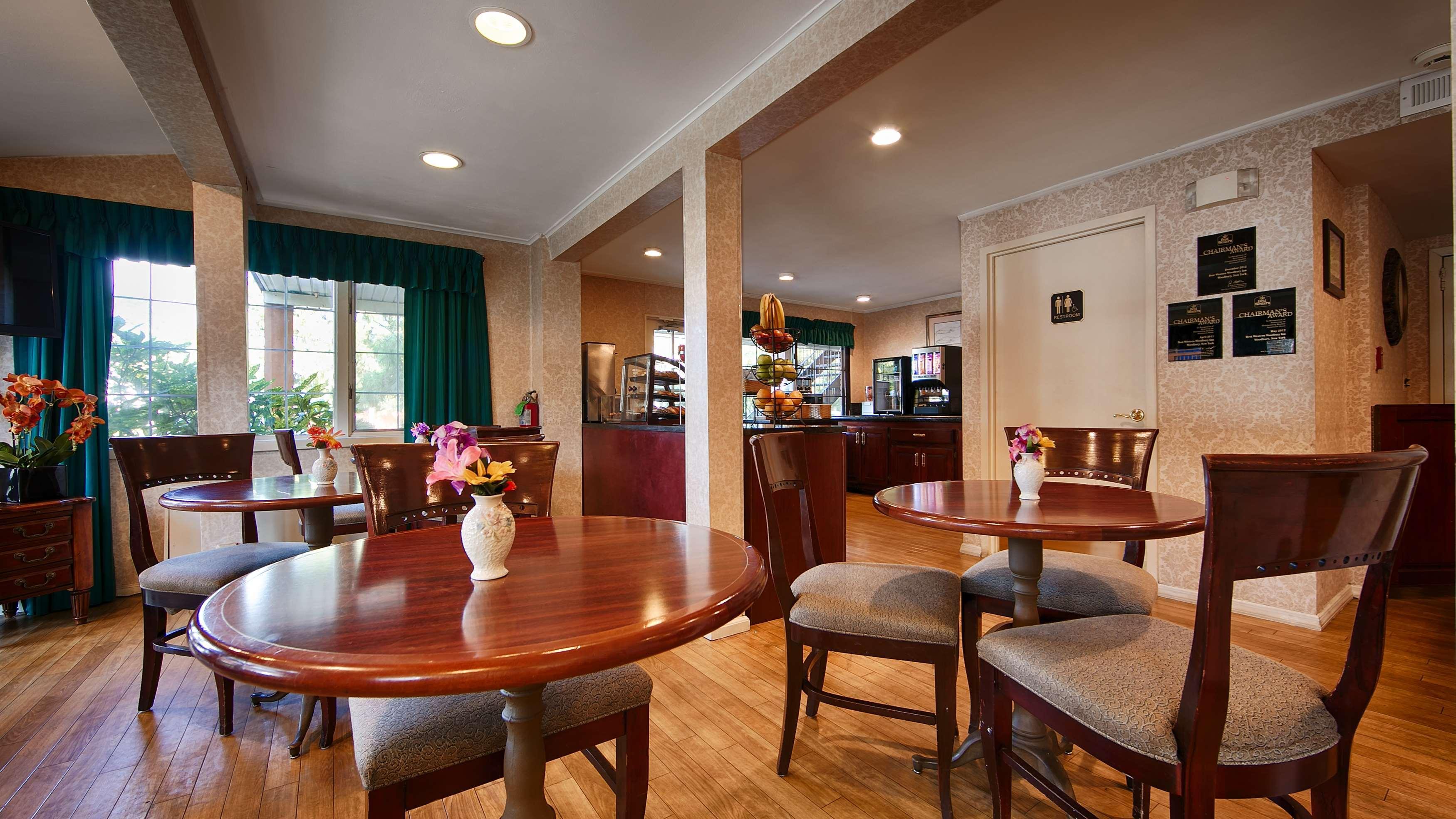 Surestay Plus By Best Western Woodbury Inn Exterior foto