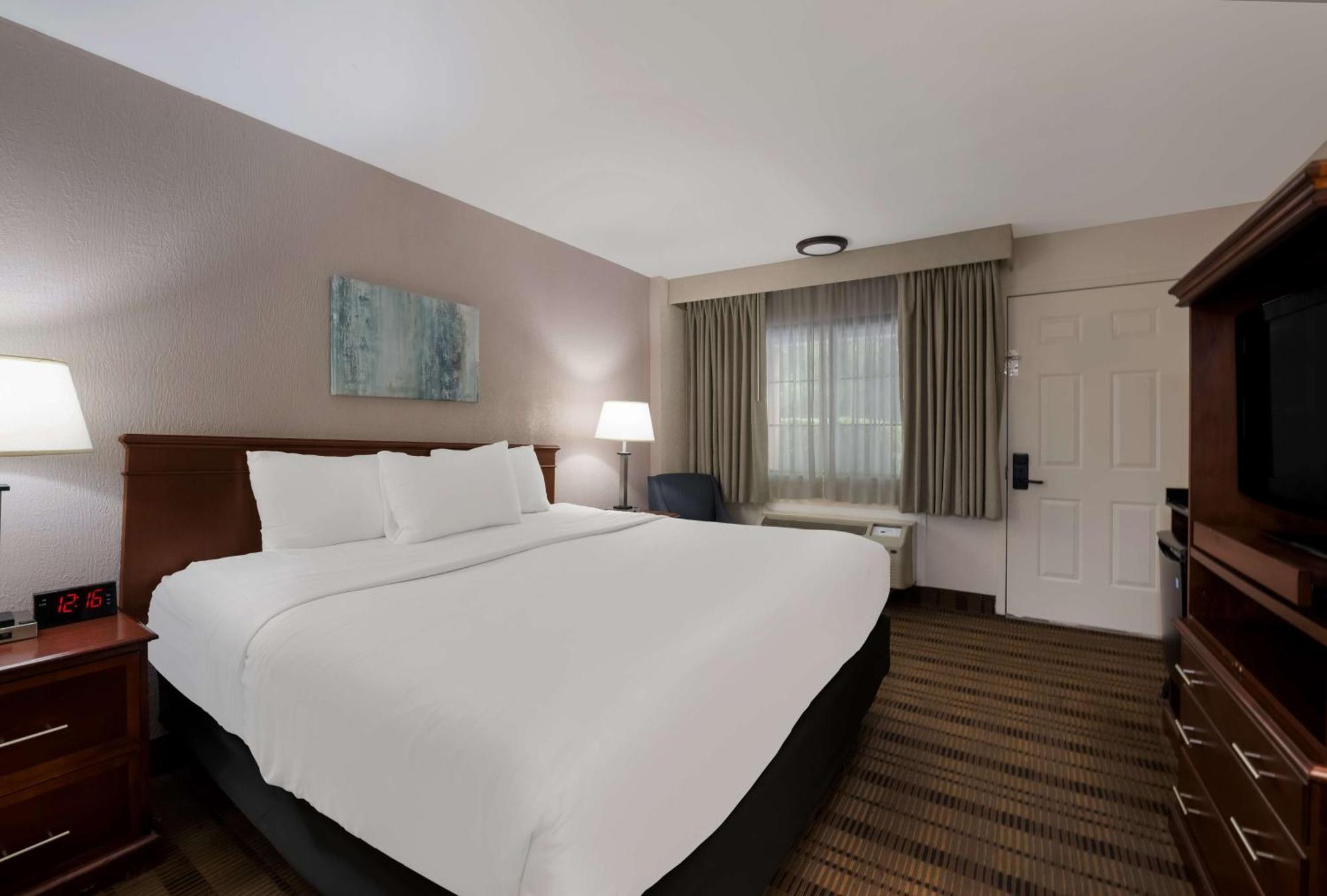 Surestay Plus By Best Western Woodbury Inn Exterior foto