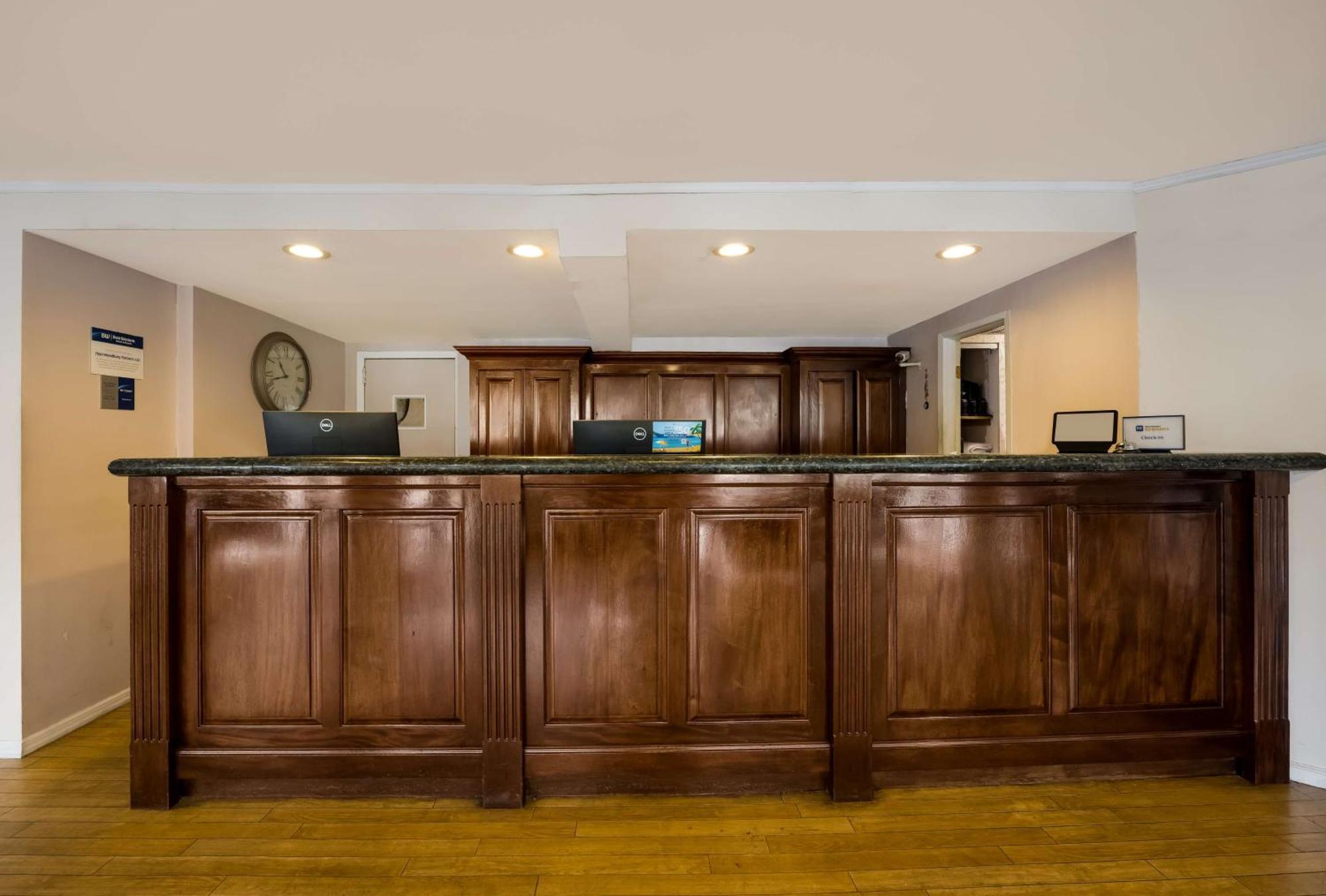 Surestay Plus By Best Western Woodbury Inn Exterior foto